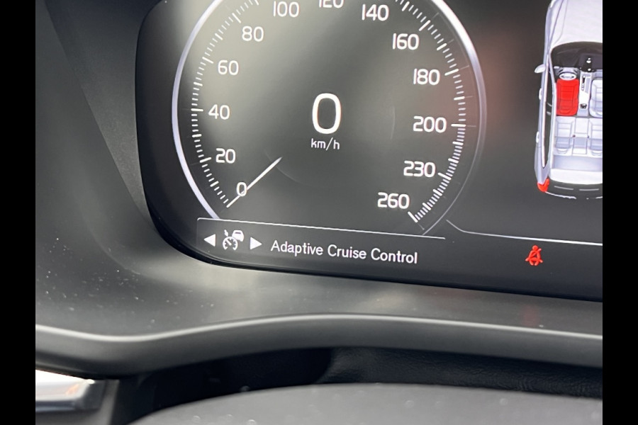 Volvo XC60 2.0 B5 250pk Momentum Exclusive Automaat / Trekhaak / Leder
