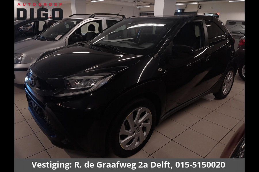 Toyota Aygo X 1.0 VVT-i MT first | Apple Carplay & AndroidAUTO | Camera | Lichtmetalen velgen | Stoelverwaming