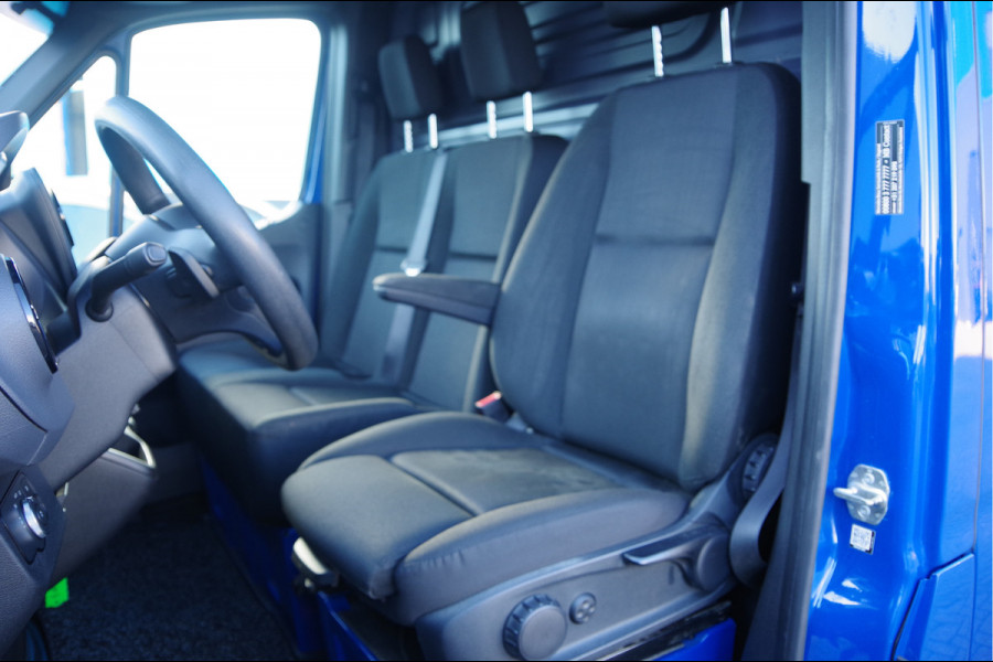 Mercedes-Benz Sprinter 315 1.9 CDI L2H1 3-ZITS, AUT. 3.5T TREKHAAK, CAMERA, NAVI, CRUISE, CLIMA, PARKEERSENSOREN, NL AUTO, NAP