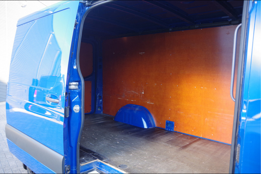 Mercedes-Benz Sprinter 315 1.9 CDI L2H1 3-ZITS, AUT. 3.5T TREKHAAK, CAMERA, NAVI, CRUISE, CLIMA, PARKEERSENSOREN, NL AUTO, NAP