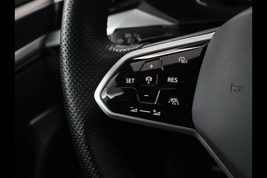 Volkswagen Arteon 1.4 TSI eHybrid R-Line Business+ | SOH 90,1% | Leder | Adaptive cruise | Trekhaak | Dodehoek detectie | Stuur/stoel verwarming | Park assist | Carplay | Full LED