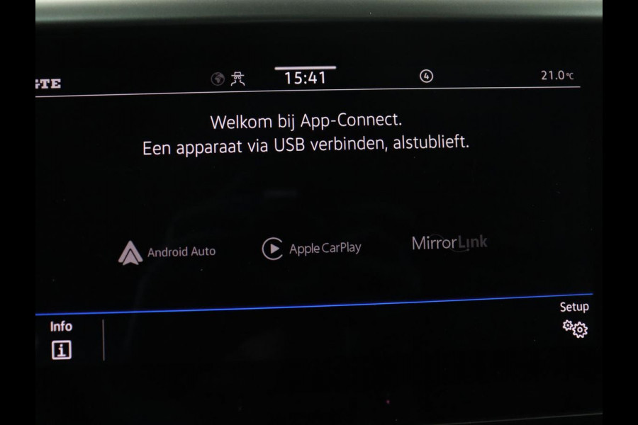 Volkswagen Arteon 1.4 TSI eHybrid R-Line Business+ | SOH 90,1% | Leder | Adaptive cruise | Trekhaak | Dodehoek detectie | Stuur/stoel verwarming | Park assist | Carplay | Full LED