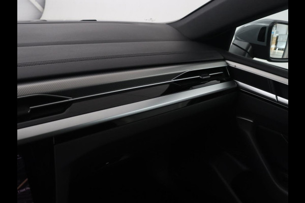 Volkswagen Arteon 1.4 TSI eHybrid R-Line Business+ | SOH 90,1% | Leder | Adaptive cruise | Trekhaak | Dodehoek detectie | Stuur/stoel verwarming | Park assist | Carplay | Full LED