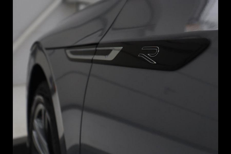Volkswagen Arteon 1.4 TSI eHybrid R-Line Business+ | SOH 90,1% | Leder | Adaptive cruise | Trekhaak | Dodehoek detectie | Stuur/stoel verwarming | Park assist | Carplay | Full LED