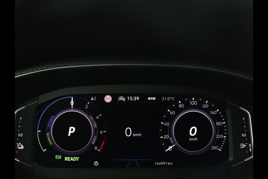 Volkswagen Arteon 1.4 TSI eHybrid R-Line Business+ | SOH 90,1% | Leder | Adaptive cruise | Trekhaak | Dodehoek detectie | Stuur/stoel verwarming | Park assist | Carplay | Full LED