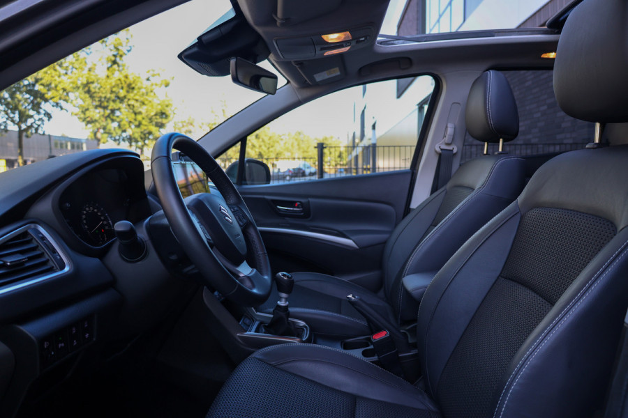 Suzuki S-Cross 1.4 Boosterjet Style Smart Hybrid | PANO | ACC | 360 | CARPLAY | STOELVERWARMING |