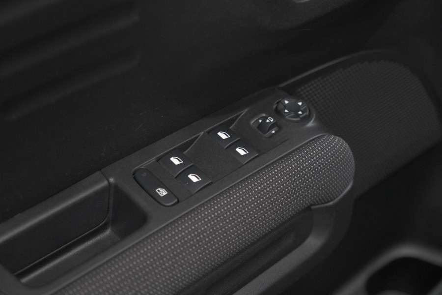 Citroën C3 Aircross PureTech S&S 110 Shine | Navigatie | Camera | Parkeersensoren voor + achter | Apple Carplay