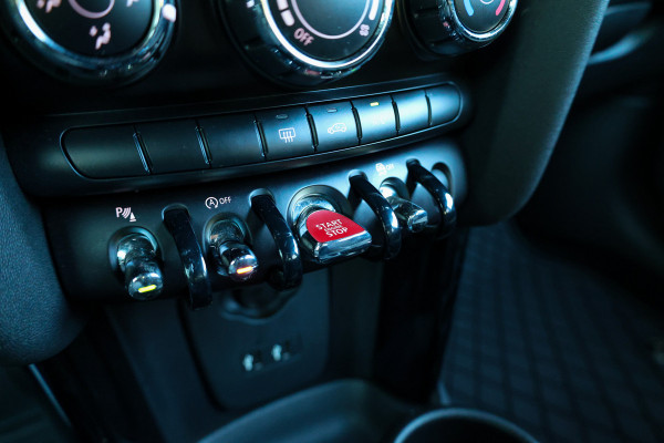 MINI 3-deurs 1.5 Cooper | NAP! | JCW | H/K | KEYLESS | CARPLAY | CRUISE |