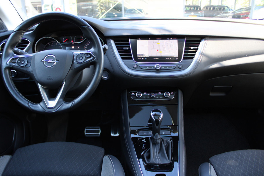 Opel Grandland X 1.6 Turbo Innovation | Trekhaak | Winterpack | Panoramadak | BLIS | Camera