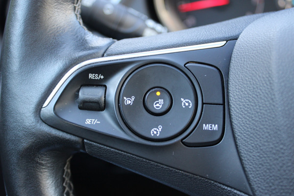 Opel Grandland X 1.6 Turbo Innovation | Trekhaak | Winterpack | Panoramadak | BLIS | Camera
