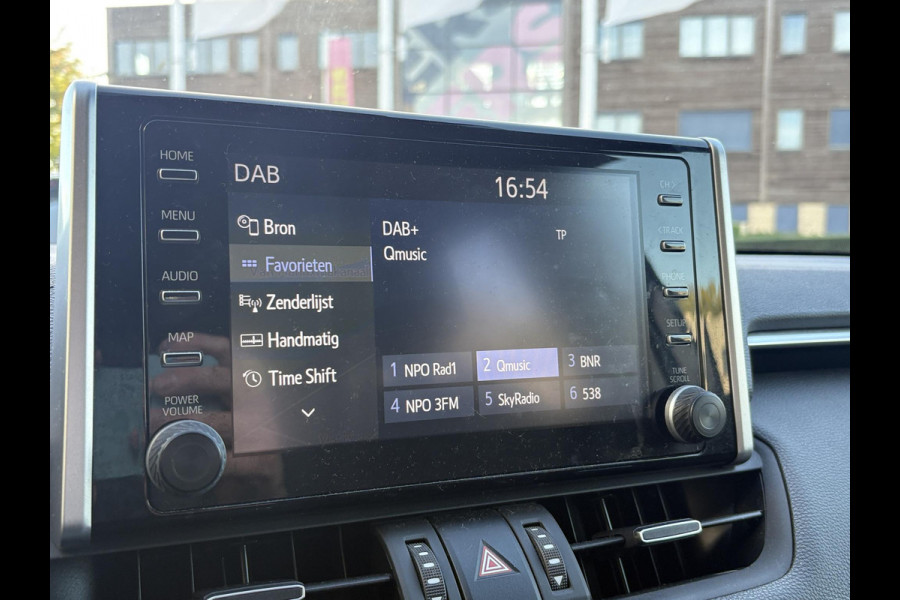 Toyota RAV4 2.5 Hybrid First Edition | 218pk | BLIS | Camera | Elek. Kofferklep | Adaptive Cruise |