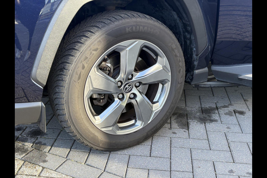 Toyota RAV4 2.5 Hybrid First Edition | 218pk | BLIS | Camera | Elek. Kofferklep | Adaptive Cruise |