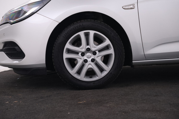 Opel Astra 1.2 Business Edition Cruise Control. Airco, Navi, Trekhaak!