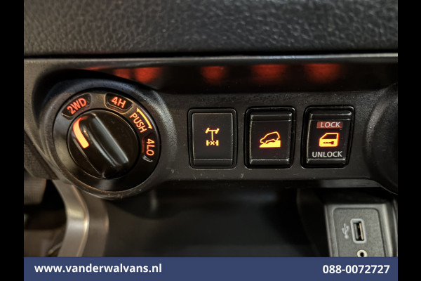 Nissan Navara 2.3 dCi 164pk 4x4 Aandrijving Euro6 Airco | 3500kg trekhaak | Camera | Cruisecontrol | LM Velgen | Navigatie,