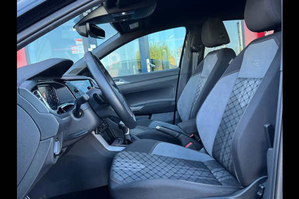Volkswagen Taigo 1.0 TSI R-Line DSG-7 | IQ-Light | Camera | Parksensor | Carplay | Stoelverwarming | BTW |