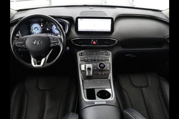 Hyundai Santa Fe 1.6 T-GDI HEV Comfort Smart Sky 7p. | Panoramadak | Leder | Adaptive cruise | Dodehoek detectie | Stoelverwarming | KRELL Sound | Trekhaak | Camera | Park assist | Carplay