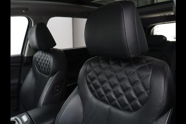 Hyundai Santa Fe 1.6 T-GDI HEV Comfort Smart Sky 7p. | Panoramadak | Leder | Adaptive cruise | Dodehoek detectie | Stoelverwarming | KRELL Sound | Trekhaak | Camera | Park assist | Carplay