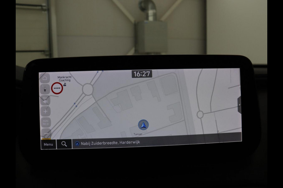Hyundai Santa Fe 1.6 T-GDI HEV Comfort Smart Sky 7p. | Panoramadak | Leder | Adaptive cruise | Dodehoek detectie | Stoelverwarming | KRELL Sound | Trekhaak | Camera | Park assist | Carplay