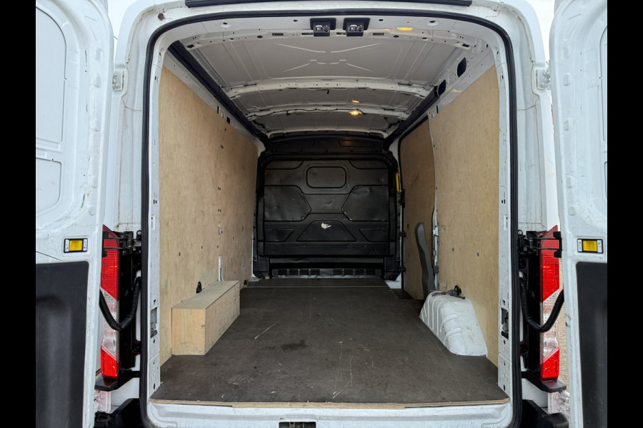 Ford E-Transit 68kWh 184PK L2H2 317km WLTP 95,6% (SOH) BEV Snelladen 360° Camera Cruise control Climate control Carplay Navigatie Parkeersensoren