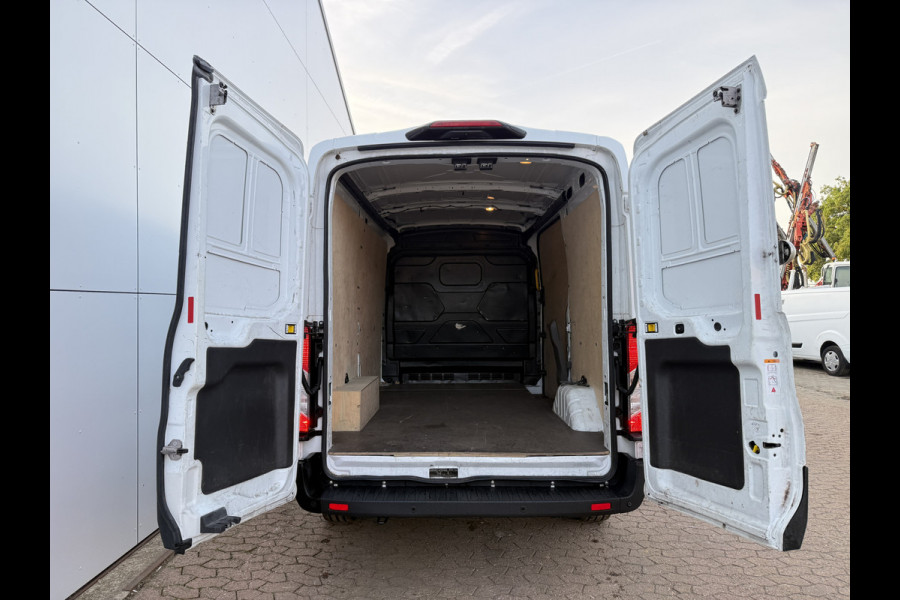 Ford E-Transit 68kWh 184PK L2H2 317km WLTP 95,6% (SOH) BEV Snelladen 360° Camera Cruise control Climate control Carplay Navigatie Parkeersensoren