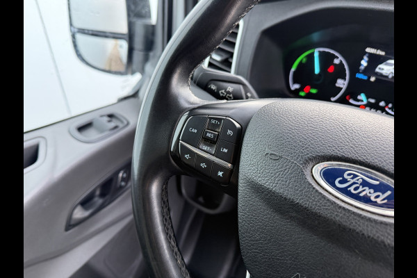 Ford E-Transit 68kWh 184PK L2H2 317km WLTP 95,6% (SOH) BEV Snelladen 360° Camera Cruise control Climate control Carplay Navigatie Parkeersensoren