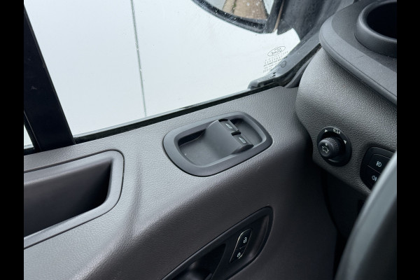 Ford E-Transit 68kWh 184PK L2H2 317km WLTP 95,6% (SOH) BEV Snelladen 360° Camera Cruise control Climate control Carplay Navigatie Parkeersensoren