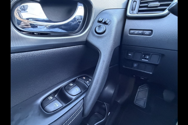 Nissan QASHQAI MOTORREVISIE 1.2 Tekna Trekhaak Pano 360° Nav/Cruise Orig.NL Voll.Onderhouden!