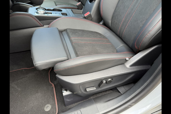 Ford Kuga 2.5 PHEV ST-Line X | 243pk | Driver Assistance pack | Matrix LED | Black Package | Panoramadak | Winterpack | 2.100kg Trekgewicht