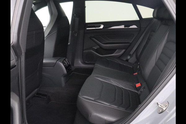 Volkswagen Arteon 1.4 TSI eHybrid R-Line Business+ | SOH 90,1% | Leder | Adaptive cruise | Trekhaak | Dodehoek detectie | Stuur/stoel verwarming | Park assist | Carplay | Full LED