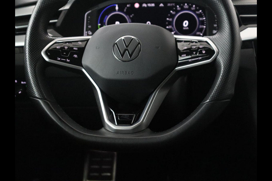 Volkswagen Arteon 1.4 TSI eHybrid R-Line Business+ | SOH 90,1% | Leder | Adaptive cruise | Trekhaak | Dodehoek detectie | Stuur/stoel verwarming | Park assist | Carplay | Full LED