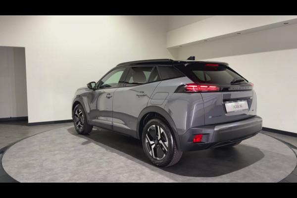 Peugeot e-2008 EV GT 50 kWh | ACC met stop&go | Panorama schuif/kanteldak | Keyless | LED lampen