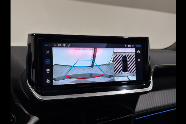 Peugeot e-2008 EV GT 50 kWh | ACC met stop&go | Panorama schuif/kanteldak | Keyless | LED lampen