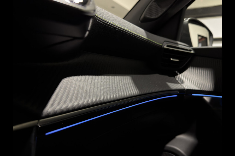 Peugeot e-2008 EV GT 50 kWh | ACC met stop&go | Panorama schuif/kanteldak | Keyless | LED lampen