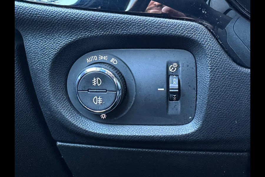 Opel Corsa 1.2 GS Line Automaat Leer Navi Camera Carplay