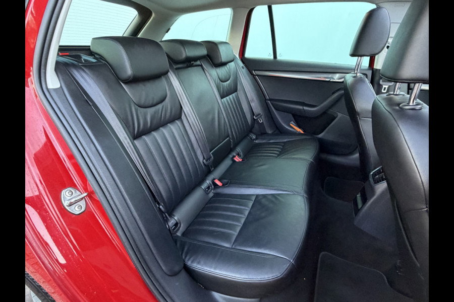Škoda Octavia Combi 1.5 TSI Greentech Style Trekhaak Pano Leer Memory Canton Adap.Cruise Camera VOL!