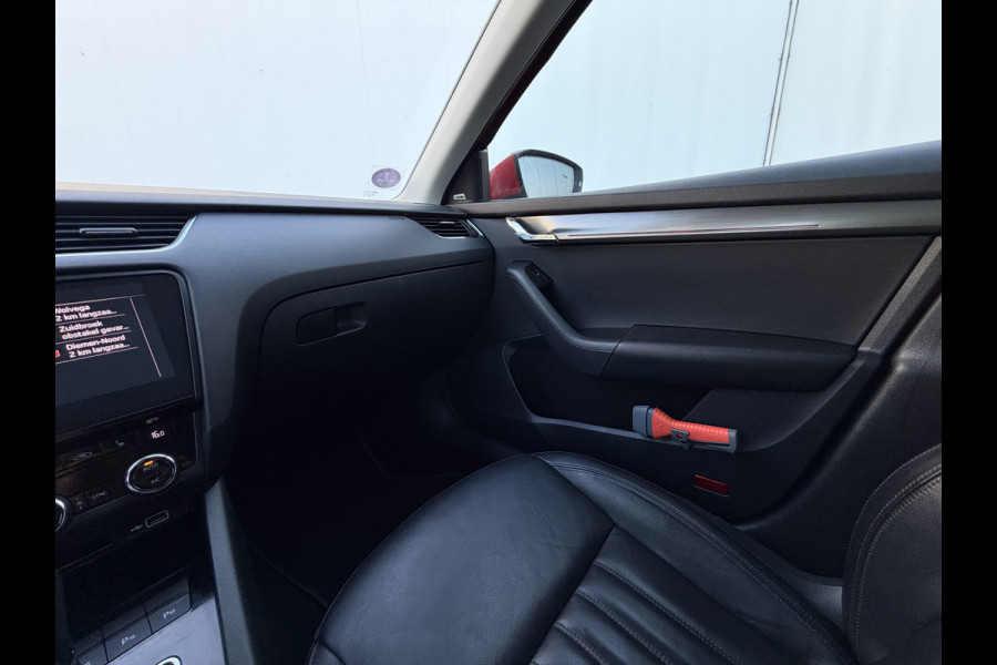 Škoda Octavia Combi 1.5 TSI Greentech Style Trekhaak Pano Leer Memory Canton Adap.Cruise Camera VOL!
