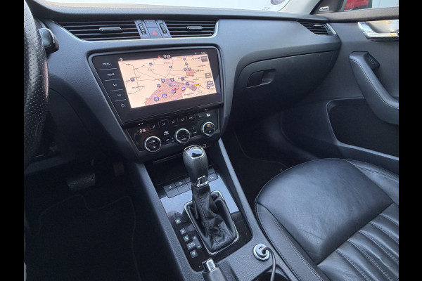 Škoda Octavia Combi 1.5 TSI Greentech Style Trekhaak Pano Leer Memory Canton Adap.Cruise Camera VOL!
