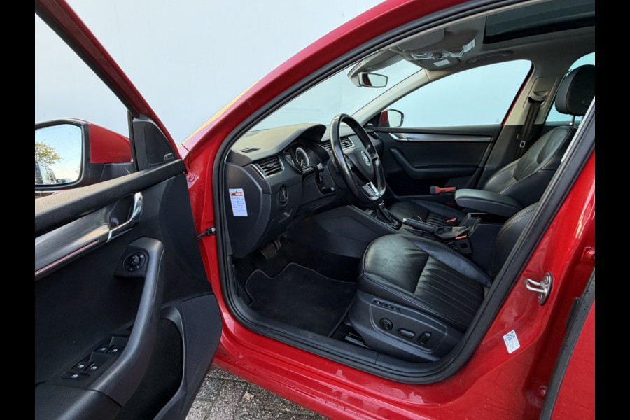 Škoda Octavia Combi 1.5 TSI Greentech Style Trekhaak Pano Leer Memory Canton Adap.Cruise Camera VOL!