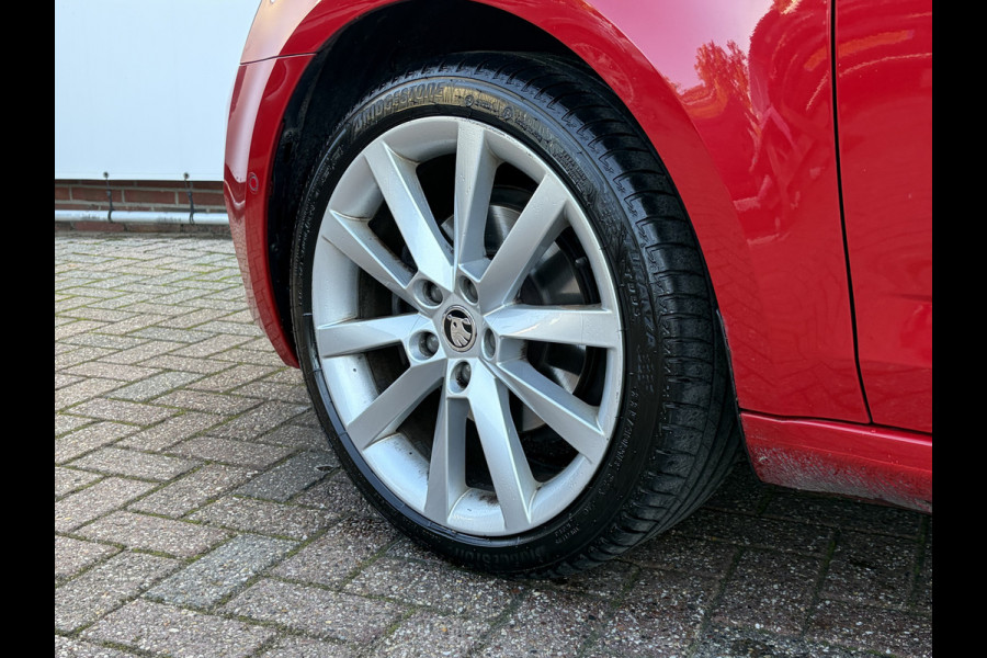 Škoda Octavia Combi 1.5 TSI Greentech Style Trekhaak Pano Leer Memory Canton Adap.Cruise Camera VOL!