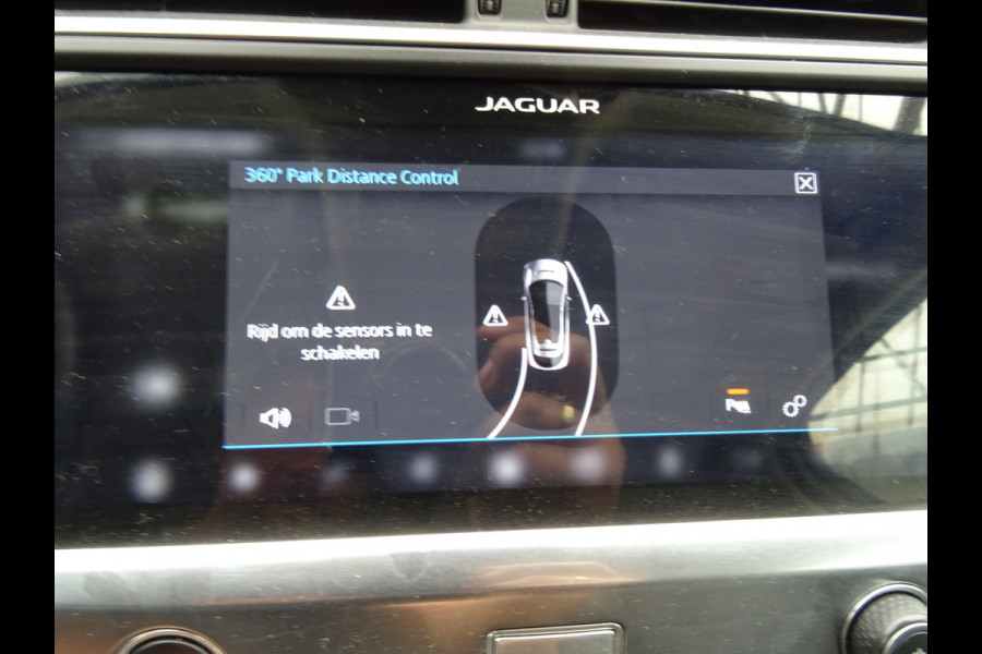 Jaguar I-PACE EV400 Business Edition SE 90 kWh * LEER * LAGE KM !!
