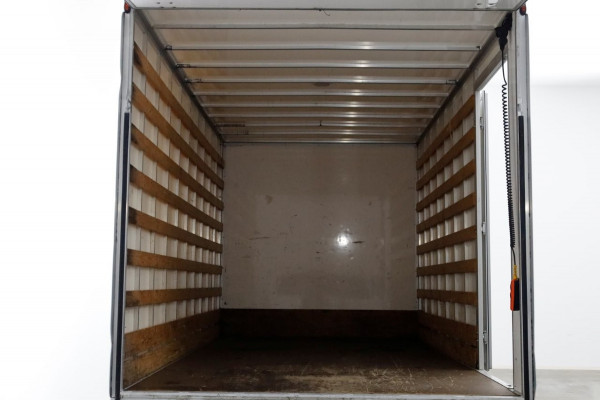 Volkswagen Crafter 35 2.0 TDI 140pk Bakwagen met laadklep en zijdeur 01-2022