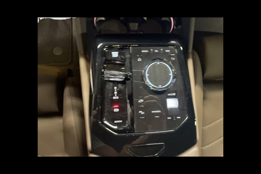 BMW 5 Serie Touring 550e xDrive M-SPORT Pro ** PANO, BRUIN LEDER, TREKH, 21-inch LMV, ADAPT. M-ONDERST. ** 1e EIG - UNGALLFREI - Ex. BMW ** ** INFORMEER OOK NAAR ONZE AANTREKKELIJKE FINANCIAL-LEASE TARIEVEN **