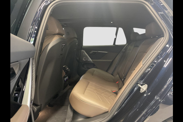 BMW 5 Serie Touring 550e xDrive M-SPORT Pro ** PANO, BRUIN LEDER, TREKH, 21-inch LMV, ADAPT. M-ONDERST. ** 1e EIG - UNGALLFREI - Ex. BMW ** ** INFORMEER OOK NAAR ONZE AANTREKKELIJKE FINANCIAL-LEASE TARIEVEN **
