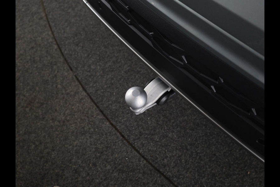 Škoda Kodiaq 1.5 TSI PHEV Sportline Business 204 pk 6 versn. DSG | Comfort Pakket | Panorama Dak | Dynamic Chassis Control Pakket | Head-up display | Parkeer Pakket | Trekhaak | Winter Pakket | Velgen: 20" lichtmetalen velgen Rila aero, antraciet zwart