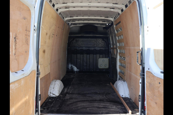 Iveco Daily 3520L 3.0 180 PK AUT8. +TREKHAAK 3500 KG | CARPLAY | STANDKACHEL | CAMERA