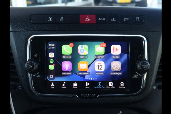 Iveco Daily 3520L 3.0 180 PK AUT8. +TREKHAAK 3500 KG | CARPLAY | STANDKACHEL | CAMERA