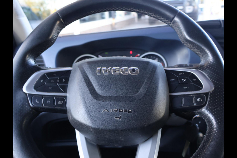 Iveco Daily 3520L 3.0 180 PK AUT8. +TREKHAAK 3500 KG | CARPLAY | STANDKACHEL | CAMERA