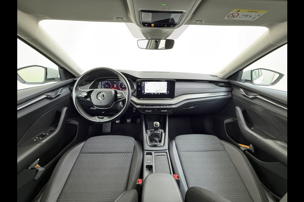 Škoda Octavia 111PK Apple Carplay Android Auto Virtual Cockpit Cruise Control Navi Bluetooth Led Ambition 16"Lmv Autonomous Emergency Braking Airco Isofix DAB Smartlink 1e Eigenaar Origineel Nederlandse Auto