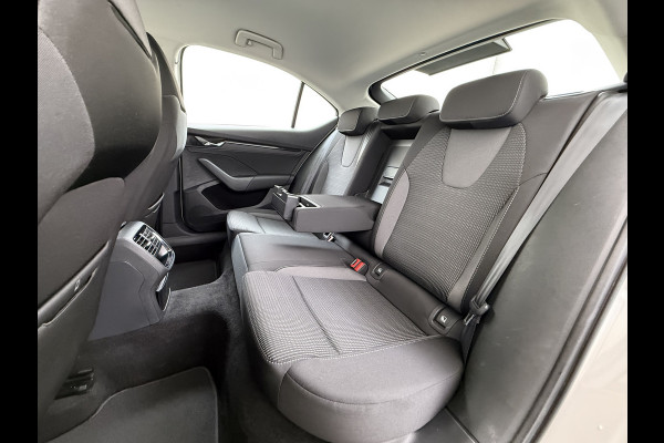 Škoda Octavia 111PK Apple Carplay Android Auto Virtual Cockpit Cruise Control Navi Bluetooth Led Ambition 16"Lmv Autonomous Emergency Braking Airco Isofix DAB Smartlink 1e Eigenaar Origineel Nederlandse Auto
