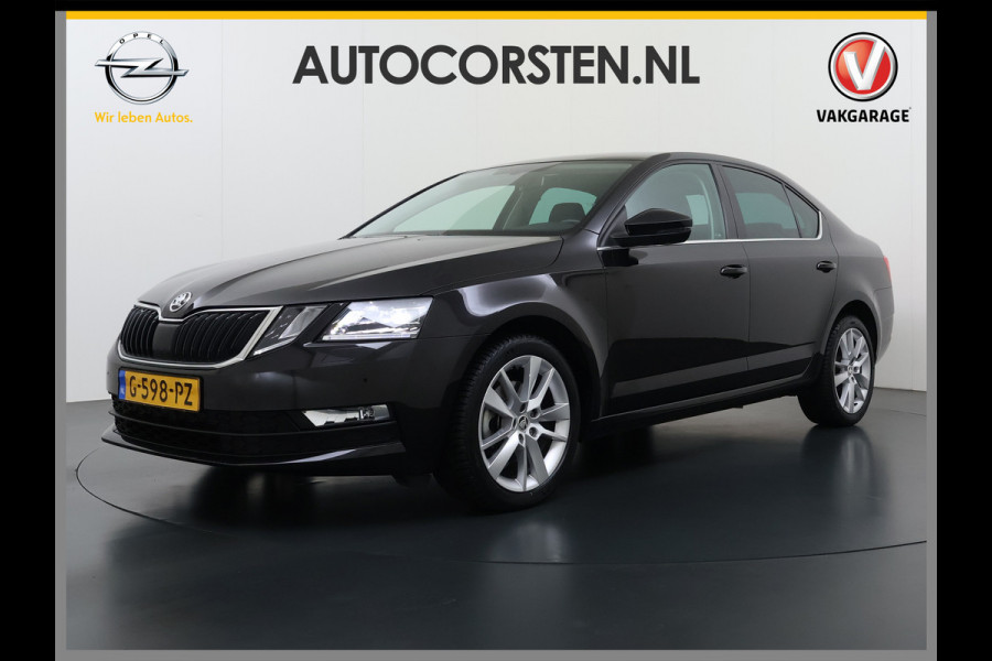 Škoda Octavia 116PK 5Drs Automaat Stoelverwarming Apple Carplay/Android Auto Navi Ecc Bluetooth Cruise Control Pdc Ambition Business Lmv Led Smartlink DSG All Season banden Privacy Glas 1e Eigenaar Dealeronderhouden Origineel Nederlandse Auto